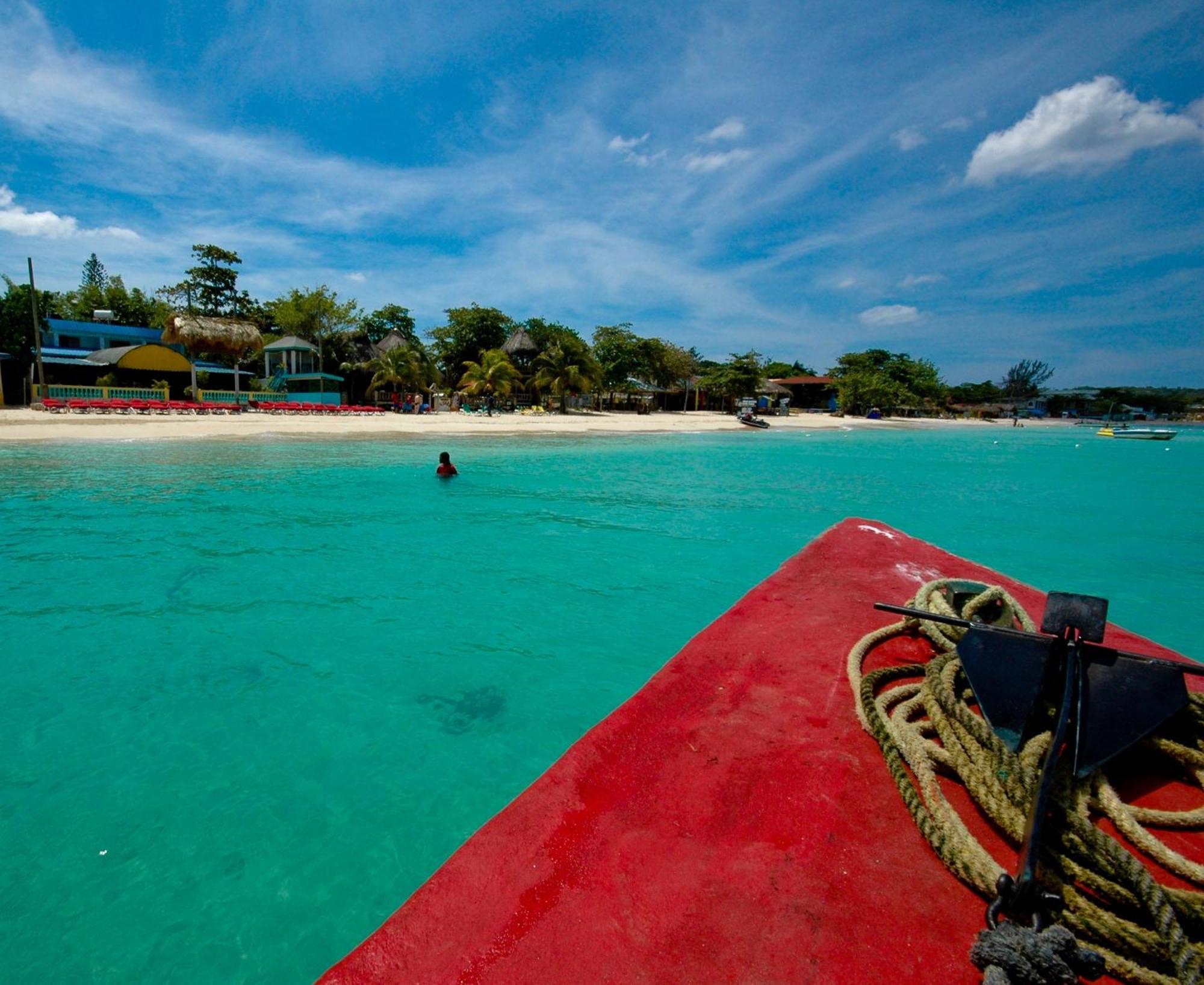 Legends Beach Resort Negril Exterior photo