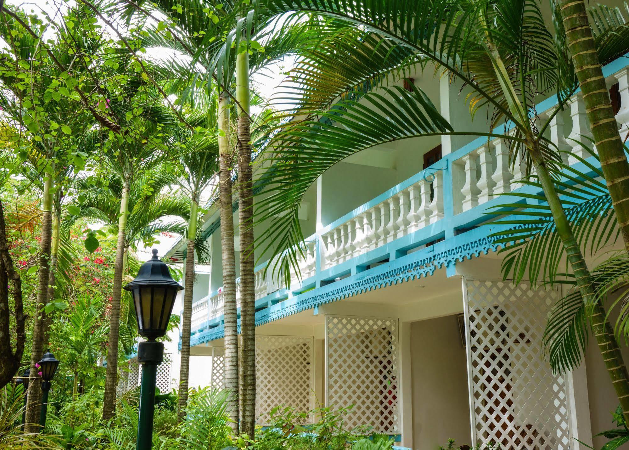 Legends Beach Resort Negril Exterior photo